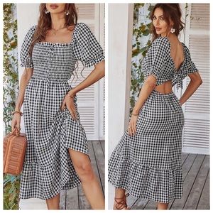 🔴 Black & White Gingham Smocked Midi Dress